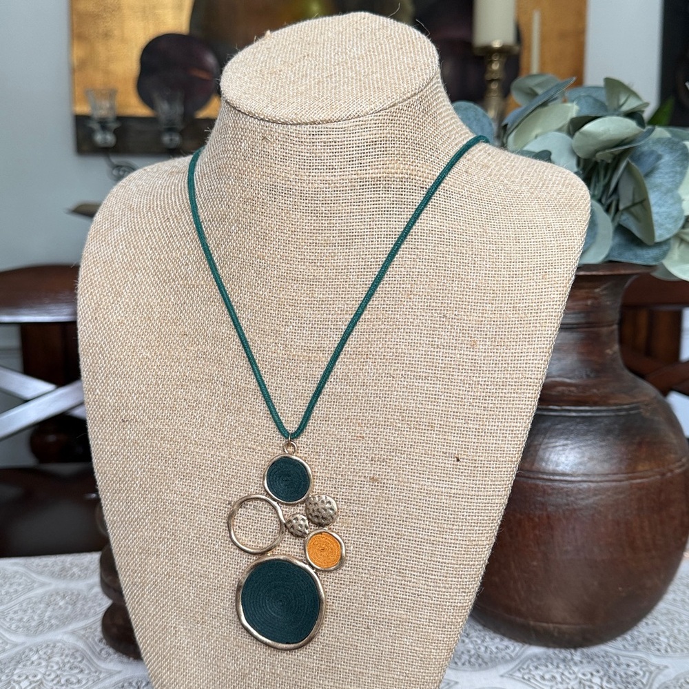 Green and Gold Long Pendant Necklace